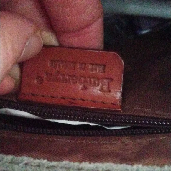 Vintage 1980s authentic Burberry crossbody purse - Picture 8 of 15